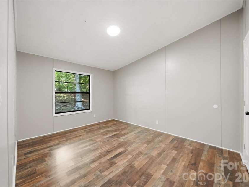 4944 Largo Court, Conover, NC 28613.  MLS# CAR4403514, YatesRealty ID 31932. Bedroom 3