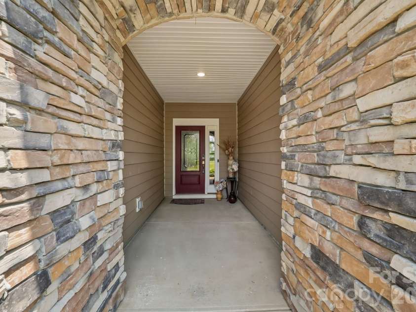 13339 Blanton Drive, Huntersville, NC 28078.  MLS# CAR4390935, YatesRealty ID 31933. 
