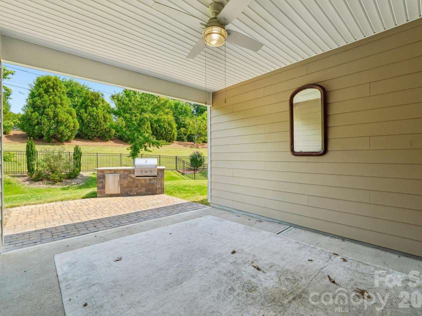 13339 Blanton Drive, Huntersville, NC 28078.  MLS# CAR4390935, YatesRealty ID 31933. 