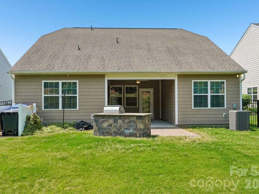 13339 Blanton Drive, Huntersville, NC 28078.  MLS# CAR4390935, YatesRealty ID 31933. 