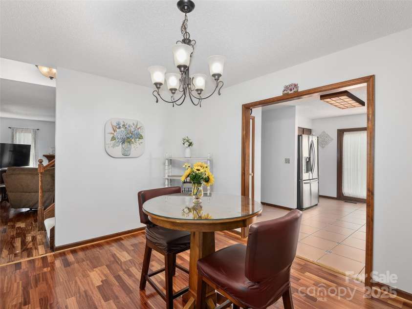 17 Meadow Brook Drive, Fletcher, NC 28732.  MLS# CAR4292187, YatesRealty ID 31933. 