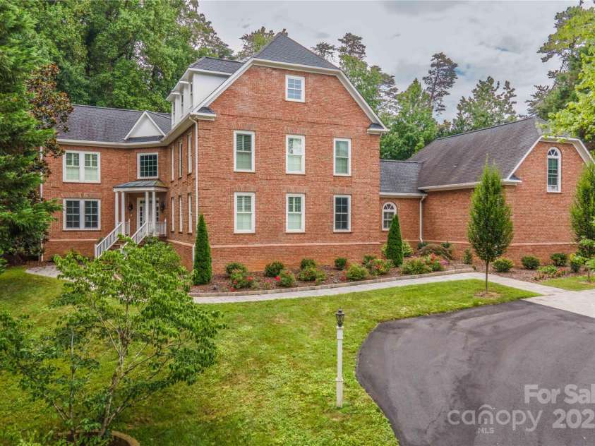 3940 Beechridge Road, Winston Salem, NC 27106.  MLS# CAR4291783, YatesRealty ID 31934. 