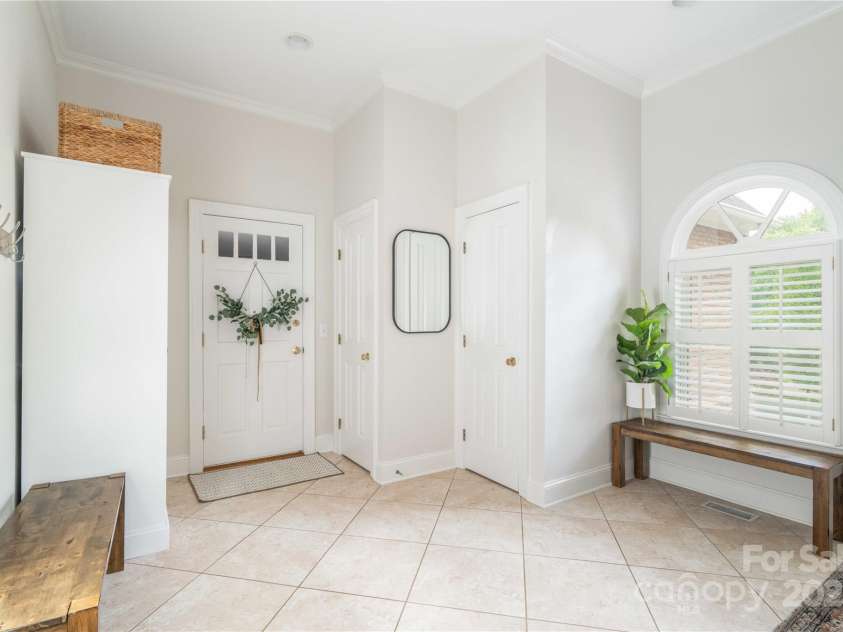 3940 Beechridge Road, Winston Salem, NC 27106.  MLS# CAR4291783, YatesRealty ID 31934. 