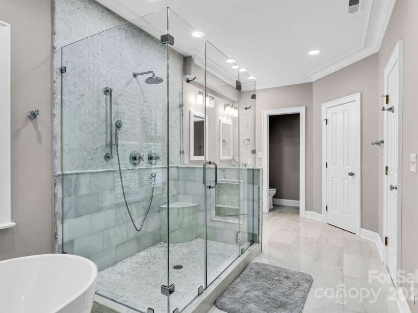 3940 Beechridge Road, Winston Salem, NC 27106.  MLS# CAR4291783, YatesRealty ID 31934. 