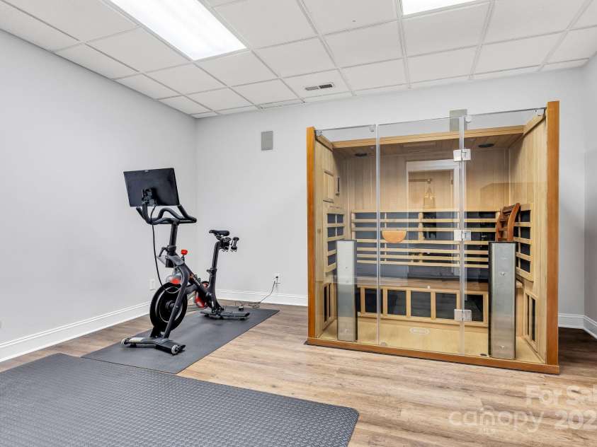 3940 Beechridge Road, Winston Salem, NC 27106.  MLS# CAR4291783, YatesRealty ID 31934. 