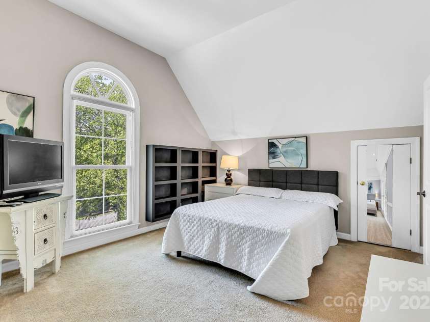 3940 Beechridge Road, Winston Salem, NC 27106.  MLS# CAR4291783, YatesRealty ID 31934. 