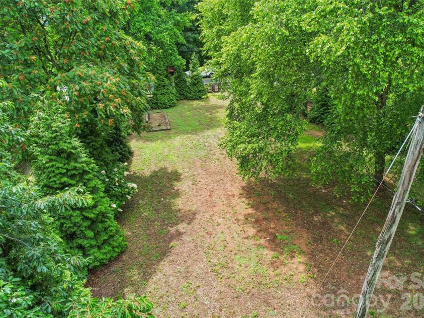 400 Alpine Street, Kannapolis, NC 28081.  MLS# CAR4387545, YatesRealty ID 31934. 