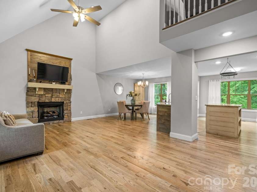 124 Maplewood Court, Hudson, NC 28638.  MLS# CAR4386969, YatesRealty ID 31936. 