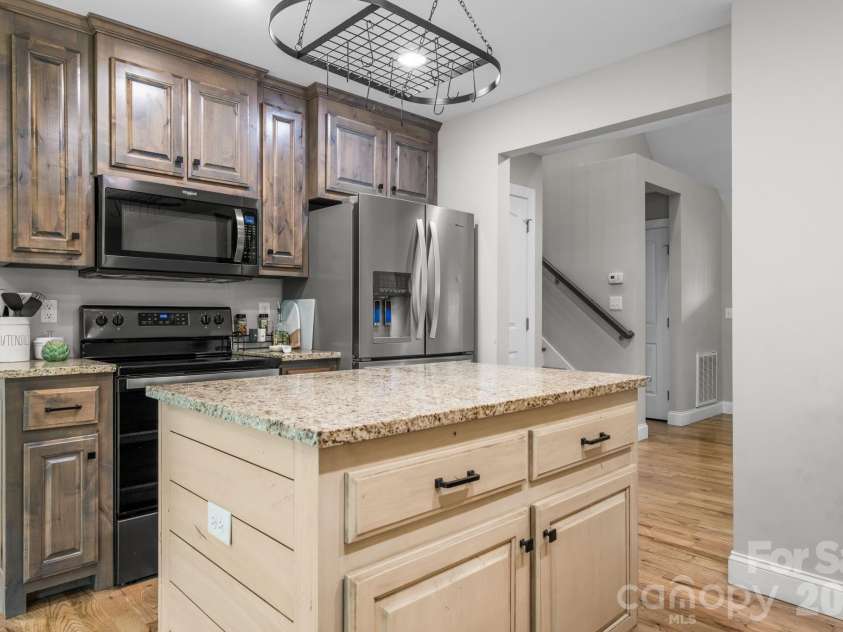 124 Maplewood Court, Hudson, NC 28638.  MLS# CAR4386969, YatesRealty ID 31936. 