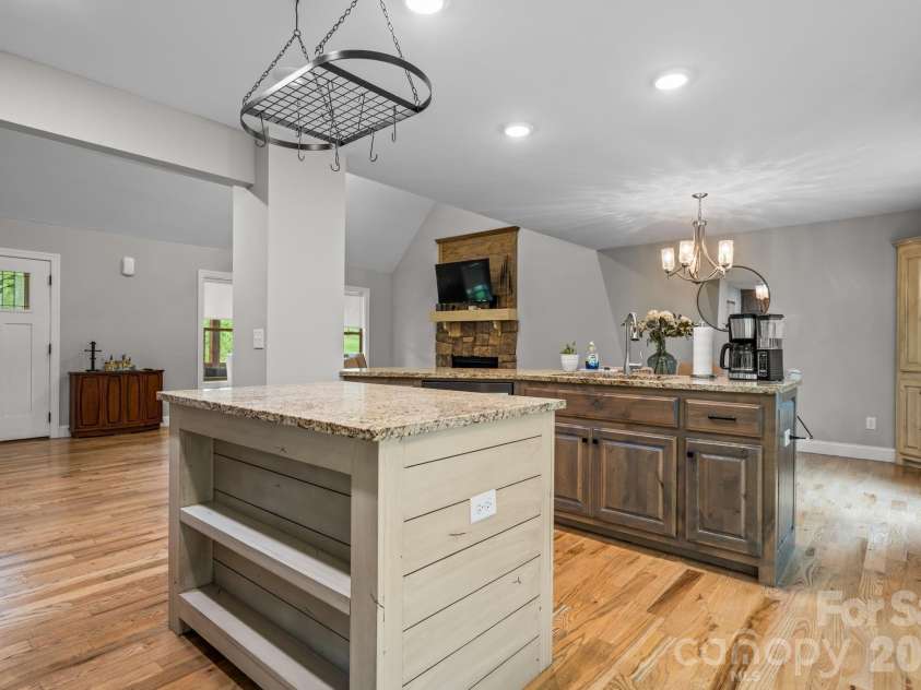 124 Maplewood Court, Hudson, NC 28638.  MLS# CAR4386969, YatesRealty ID 31936. 