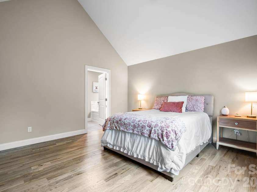 124 Maplewood Court, Hudson, NC 28638.  MLS# CAR4386969, YatesRealty ID 31936. 