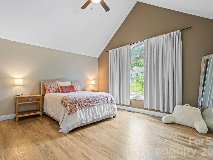 124 Maplewood Court, Hudson, NC 28638.  MLS# CAR4386969, YatesRealty ID 31936. 