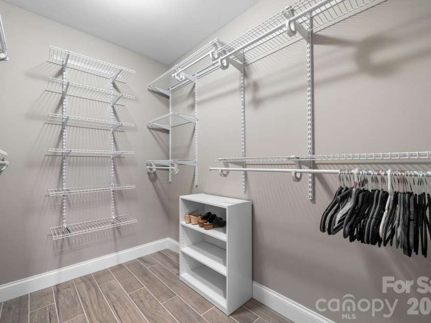 124 Maplewood Court, Hudson, NC 28638.  MLS# CAR4386969, YatesRealty ID 31936. 