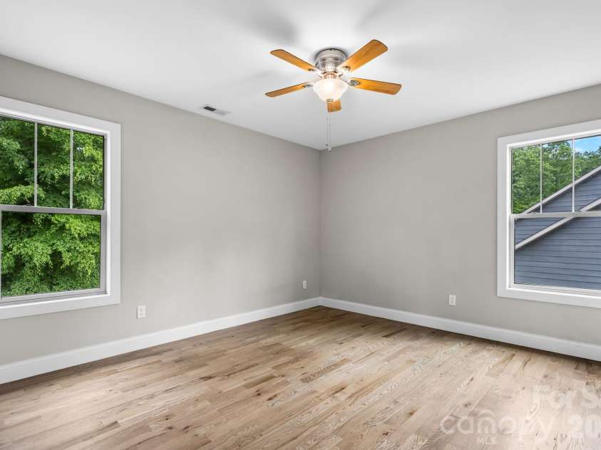 124 Maplewood Court, Hudson, NC 28638.  MLS# CAR4386969, YatesRealty ID 31936. 