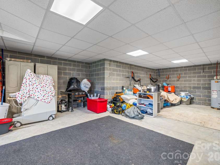 124 Maplewood Court, Hudson, NC 28638.  MLS# CAR4386969, YatesRealty ID 31936. 