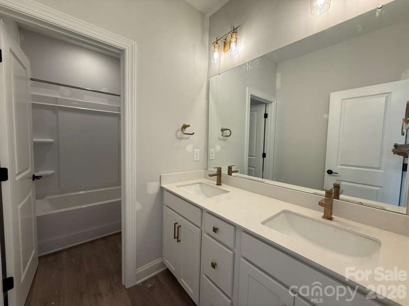4487 Blue Mound Court, Stanley, NC 28164.  MLS# CAR4387559, YatesRealty ID 31937. Bathroom 2
