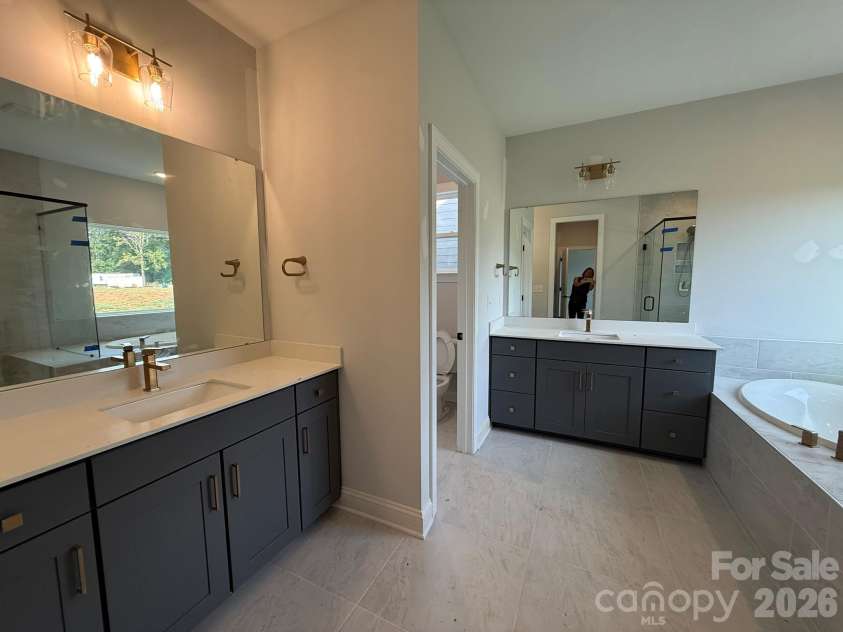 4487 Blue Mound Court, Stanley, NC 28164.  MLS# CAR4387559, YatesRealty ID 31937. Primary Bathroom