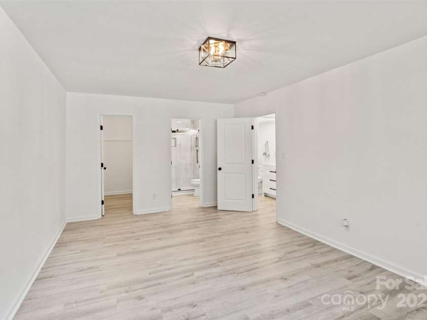 9514 Fairway Ridge Road, Charlotte, NC 28277.  MLS# CAR4292162, YatesRealty ID 31937. 