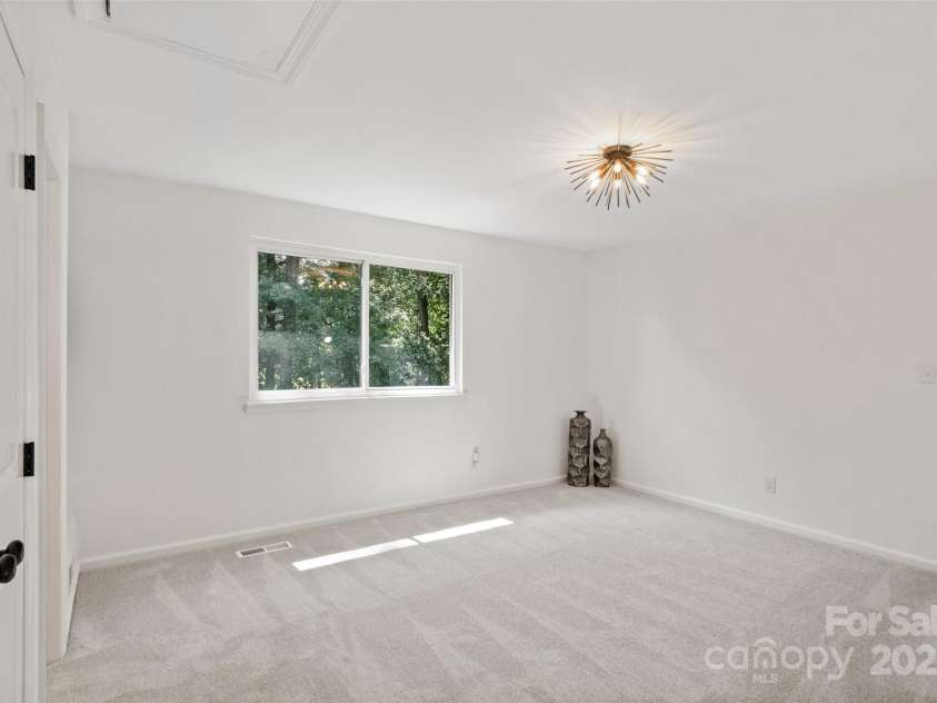 9514 Fairway Ridge Road, Charlotte, NC 28277.  MLS# CAR4292162, YatesRealty ID 31937. 