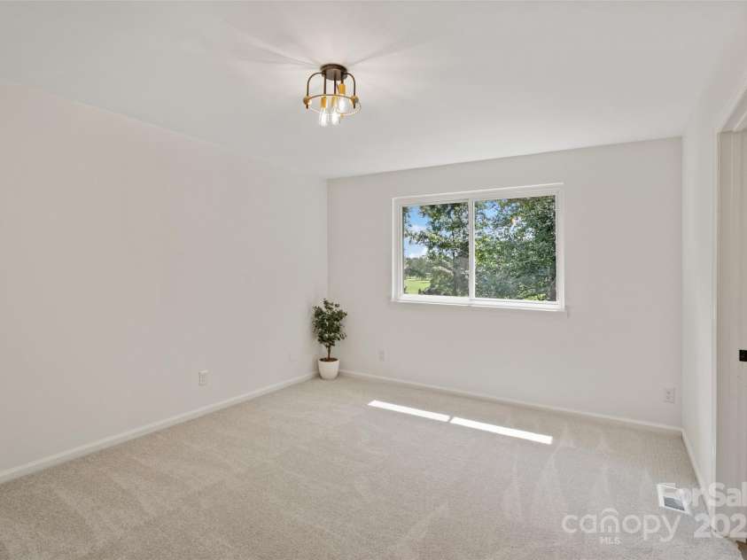 9514 Fairway Ridge Road, Charlotte, NC 28277.  MLS# CAR4292162, YatesRealty ID 31937. 