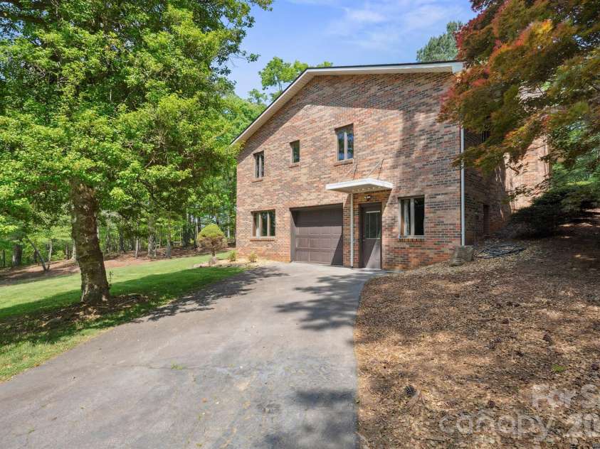 2076 Jay Clark Road, Morganton, NC 28655.  MLS# CAR4218348, YatesRealty ID 3194. 