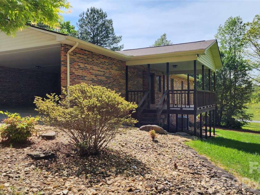 2076 Jay Clark Road, Morganton, NC 28655.  MLS# CAR4218348, YatesRealty ID 3194. 