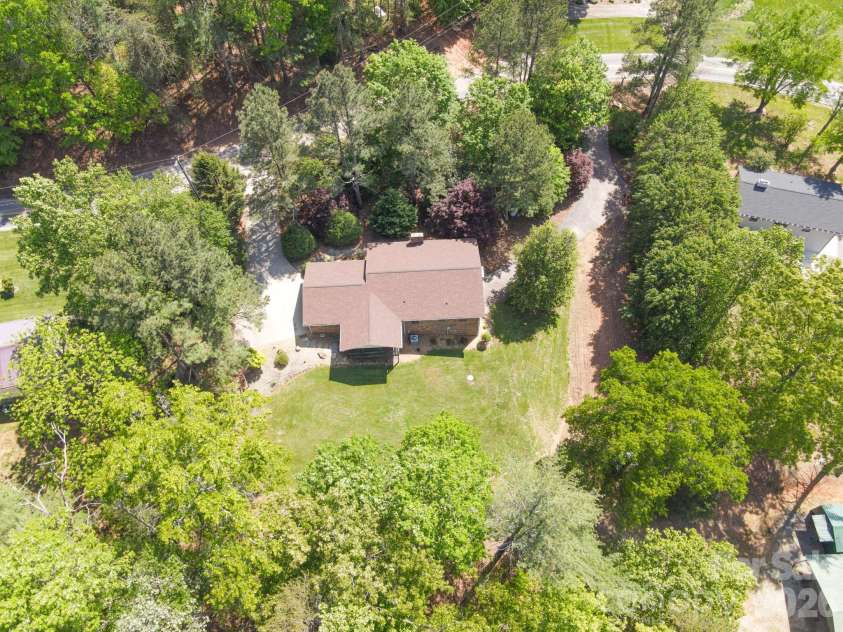2076 Jay Clark Road, Morganton, NC 28655.  MLS# CAR4218348, YatesRealty ID 3194. 