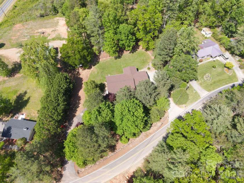 2076 Jay Clark Road, Morganton, NC 28655.  MLS# CAR4218348, YatesRealty ID 3194. 