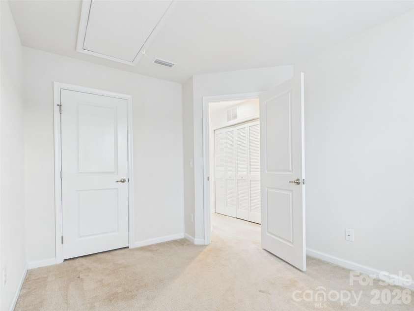 2440 Mariners Cove Lane, Denver, NC 28037.  MLS# CAR4341359, YatesRealty ID 3194. 