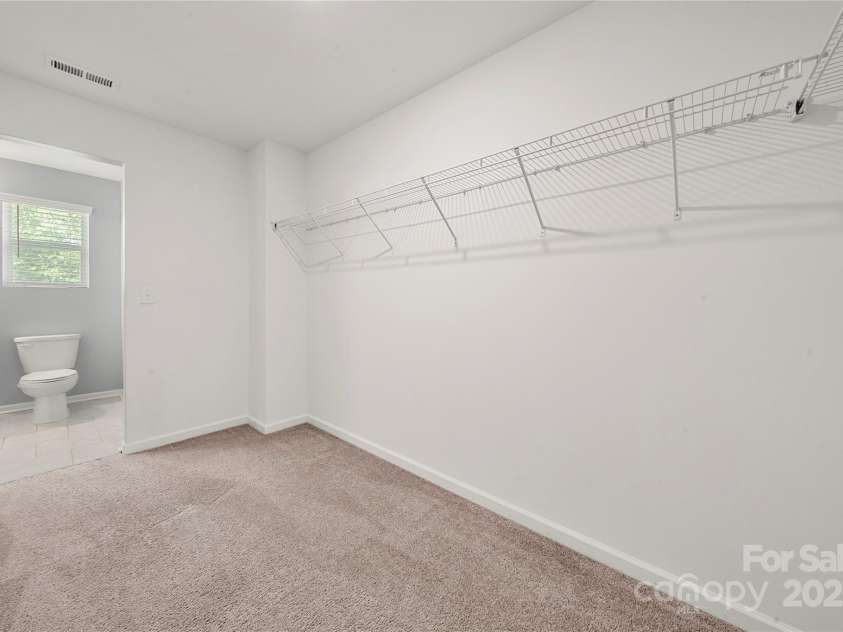 4006 Stockbrook Drive, Charlotte, NC 28215.  MLS# CAR4279750, YatesRealty ID 3194. 