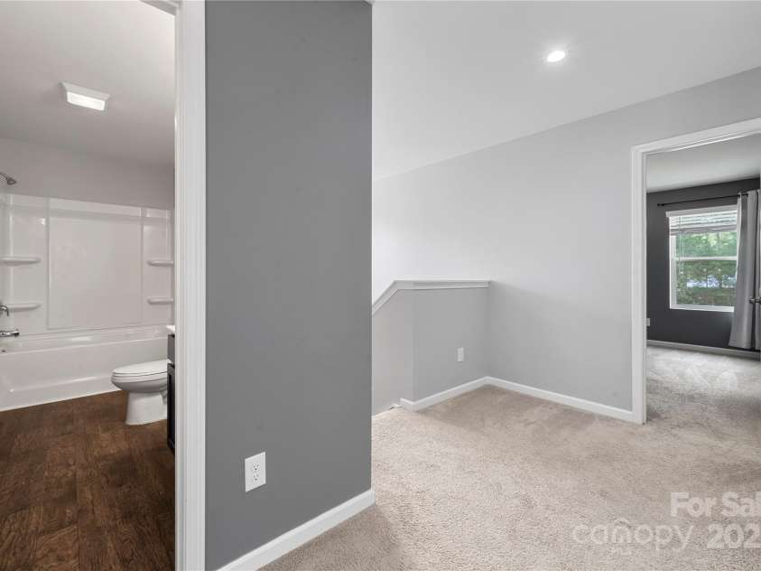 4006 Stockbrook Drive, Charlotte, NC 28215.  MLS# CAR4279750, YatesRealty ID 3194. 