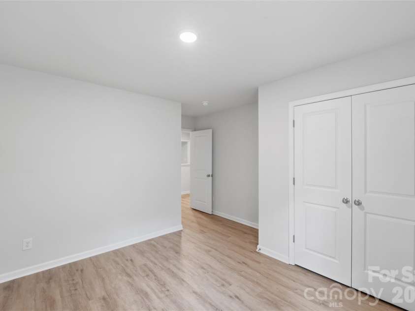 236 Landers Chapel Road, Lincolnton, NC 28092.  MLS# CAR4389655, YatesRealty ID 31940. 