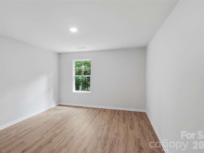 236 Landers Chapel Road, Lincolnton, NC 28092.  MLS# CAR4389655, YatesRealty ID 31940. 