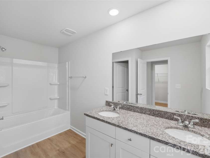 236 Landers Chapel Road, Lincolnton, NC 28092.  MLS# CAR4389655, YatesRealty ID 31940. 