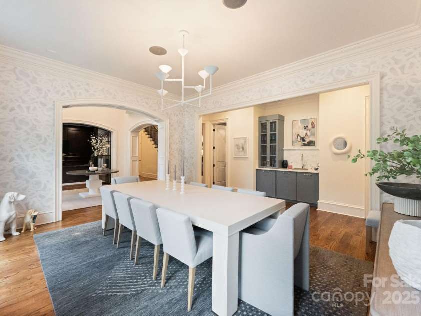 1610 Twiford Place, Charlotte, NC 28207.  MLS# CAR4290652, YatesRealty ID 31941. Dining Room