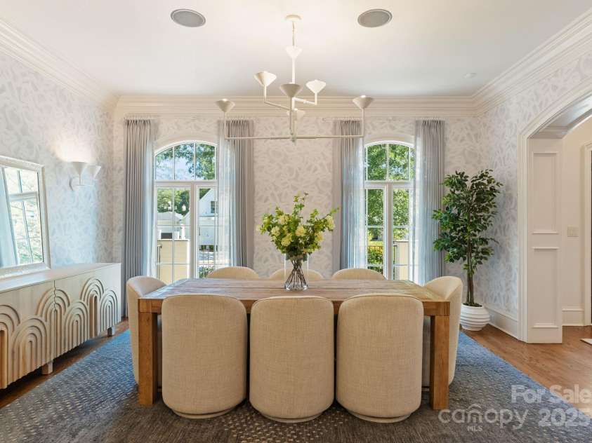 1610 Twiford Place, Charlotte, NC 28207.  MLS# CAR4290652, YatesRealty ID 31941. Dining Room 