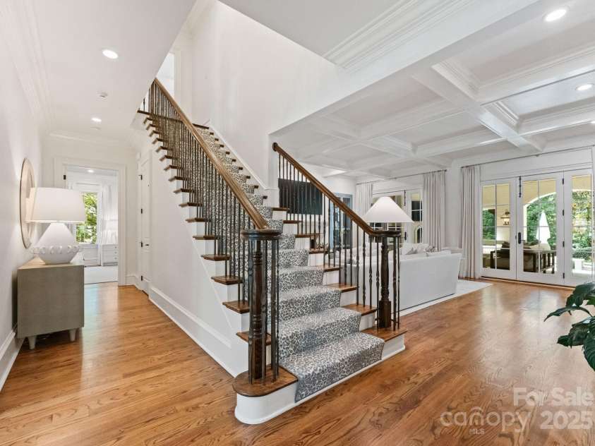 1610 Twiford Place, Charlotte, NC 28207.  MLS# CAR4290652, YatesRealty ID 31941. Staircase