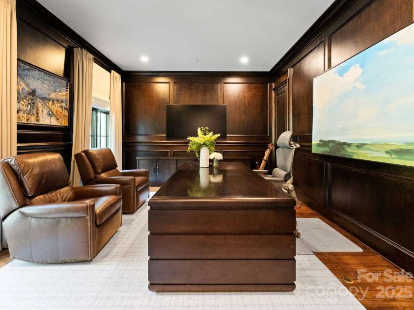 1610 Twiford Place, Charlotte, NC 28207.  MLS# CAR4290652, YatesRealty ID 31941. Study