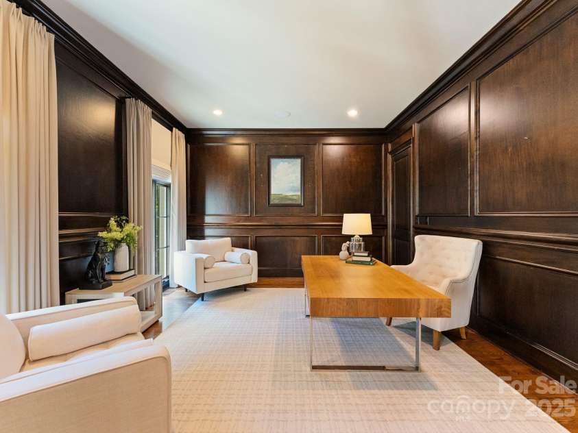 1610 Twiford Place, Charlotte, NC 28207.  MLS# CAR4290652, YatesRealty ID 31941. Study 