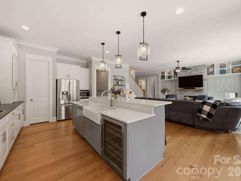 20327 Bethelwood Lane, Cornelius, NC 28031.  MLS# CAR4384611, YatesRealty ID 31941. 