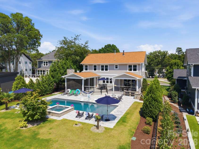 20327 Bethelwood Lane, Cornelius, NC 28031.  MLS# CAR4384611, YatesRealty ID 31941. 