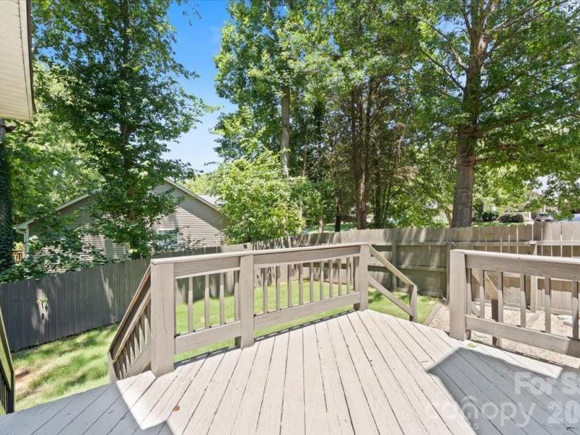 100 Diamond Drive, Mooresville, NC 28117.  MLS# CAR4392467, YatesRealty ID 31942. Deck
