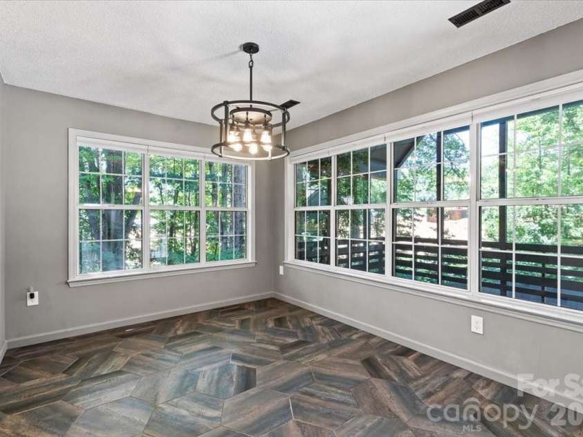 100 Diamond Drive, Mooresville, NC 28117.  MLS# CAR4392467, YatesRealty ID 31942. Dining Area