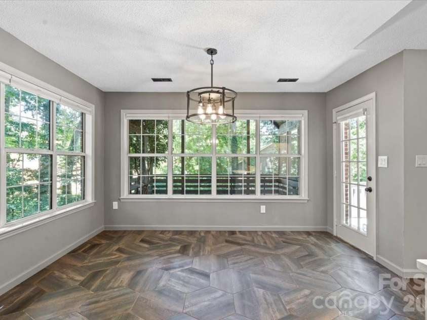 100 Diamond Drive, Mooresville, NC 28117.  MLS# CAR4392467, YatesRealty ID 31942. Dining Area