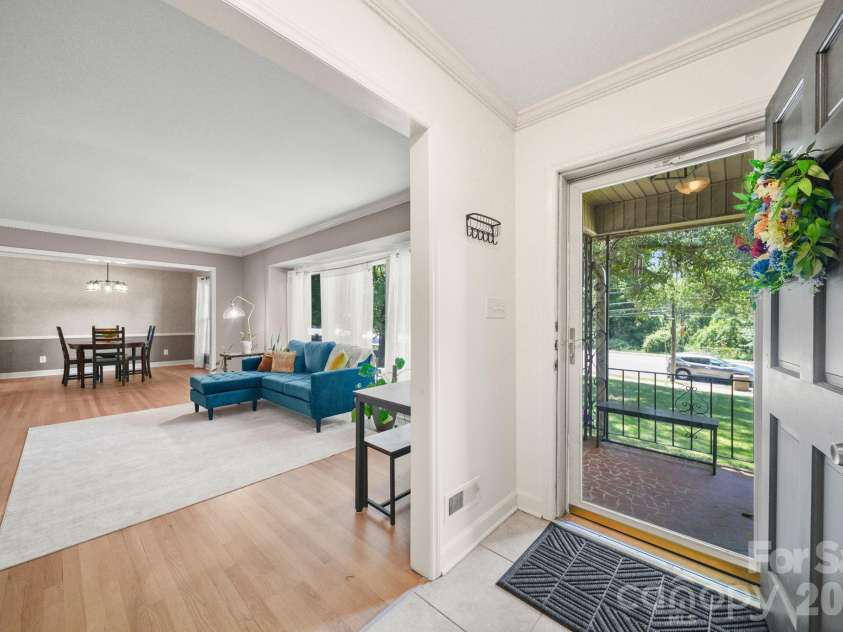 5329 Providence Road, Charlotte, NC 28226.  MLS# CAR4389991, YatesRealty ID 31943. 