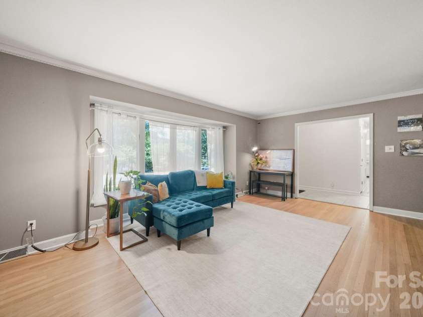 5329 Providence Road, Charlotte, NC 28226.  MLS# CAR4389991, YatesRealty ID 31943. 