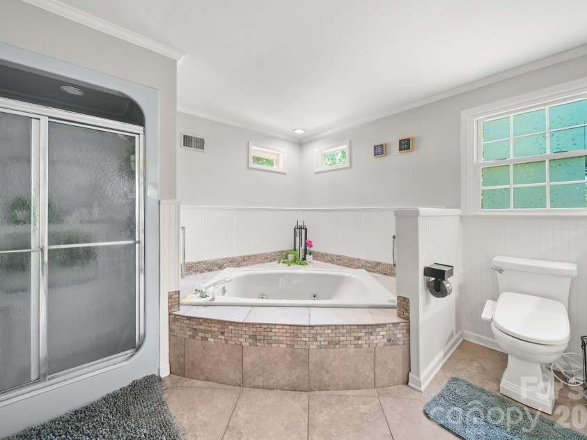 5329 Providence Road, Charlotte, NC 28226.  MLS# CAR4389991, YatesRealty ID 31943. 