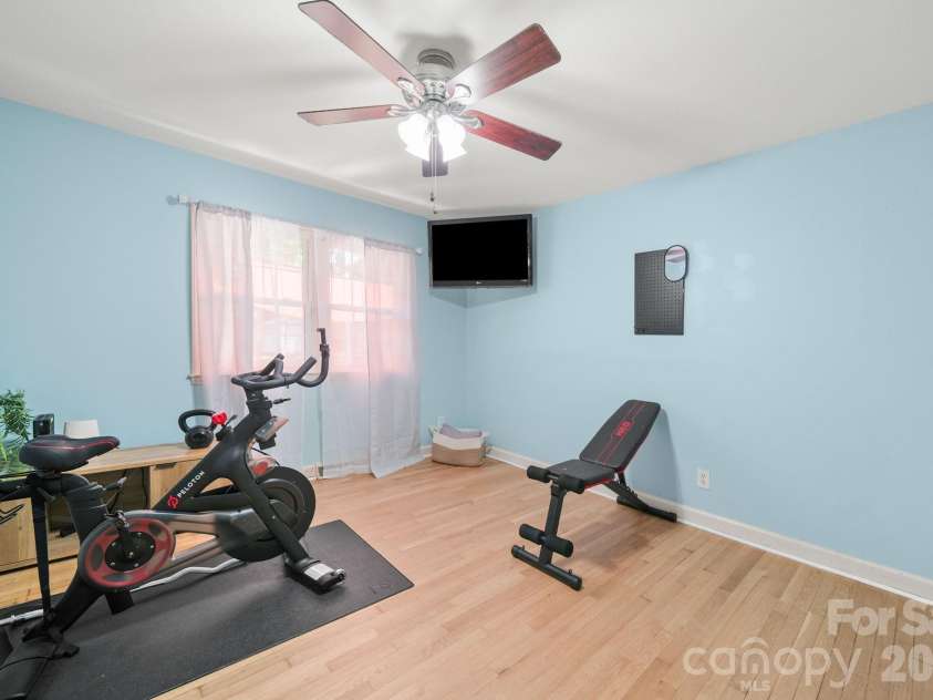 5329 Providence Road, Charlotte, NC 28226.  MLS# CAR4389991, YatesRealty ID 31943. 