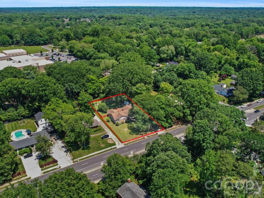 5329 Providence Road, Charlotte, NC 28226.  MLS# CAR4389991, YatesRealty ID 31943. 
