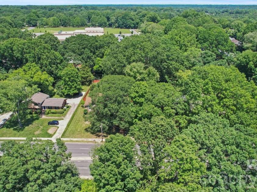 5329 Providence Road, Charlotte, NC 28226.  MLS# CAR4389991, YatesRealty ID 31943. 